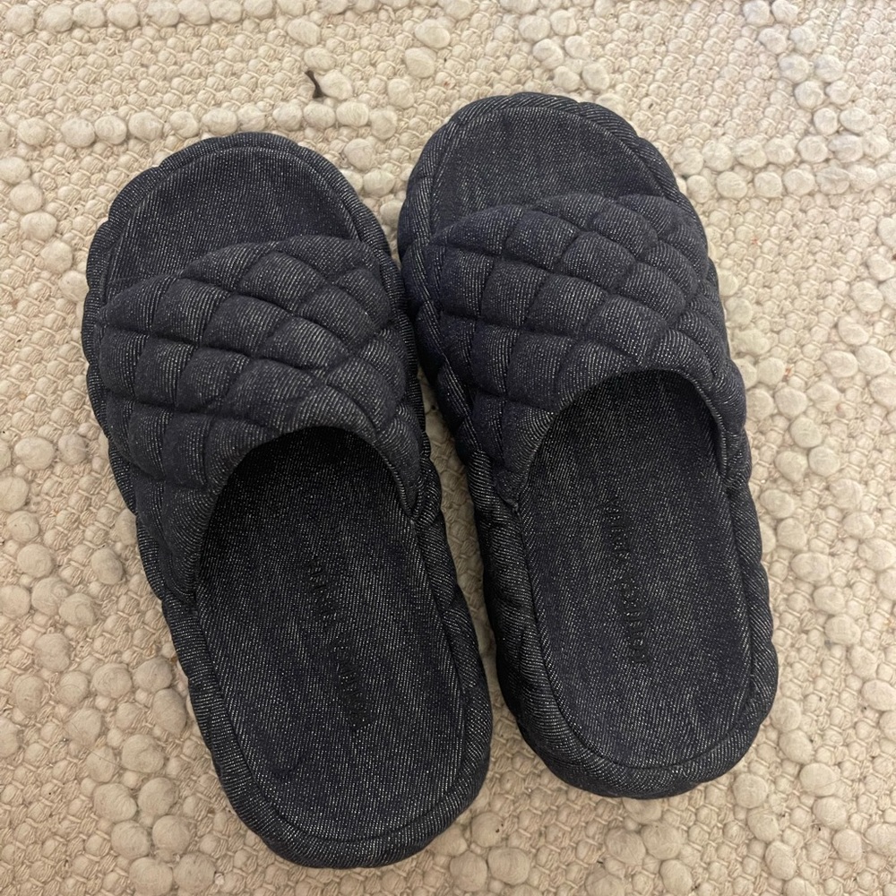 BRAND NEW bottega vaneta denim slides